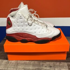 Jordan 13 size 10.5 used authentic